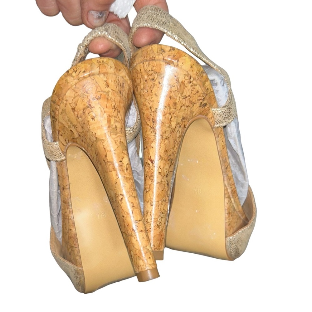 Diane Von Furstenberg Zia Metallic Gold Leather High Heel Sandals. Size 8 - Picture 5 of 13